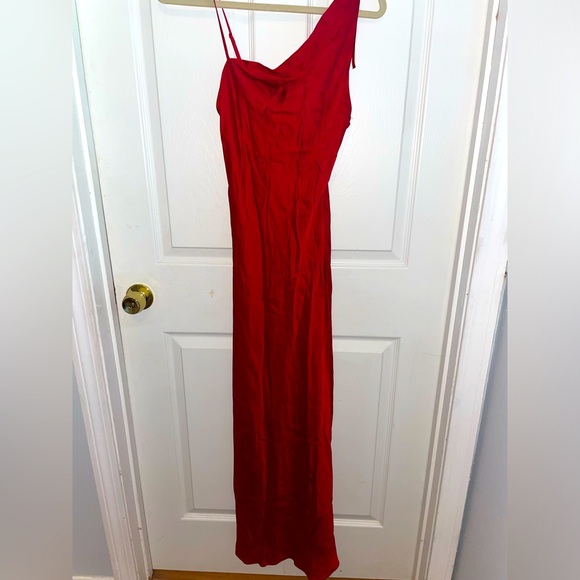 Zara Dresses & Skirts - NWT ZARA DRESS 🖤 *FLAW*